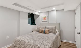 6005 WYNNWOOD Rd, Bethesda, MD 20816