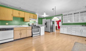 19 Elm St, Ansonia, CT 06401
