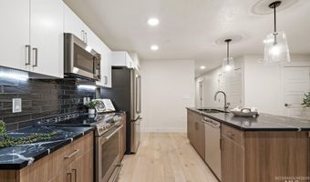 805 N Roosevelt St #204 - 2nd Floor [East Views], Boise, ID 83706