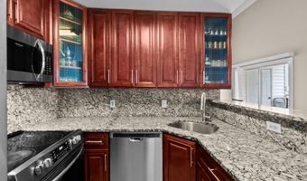 15612 EVERGLADE Ln 401, Bowie, MD 20716
