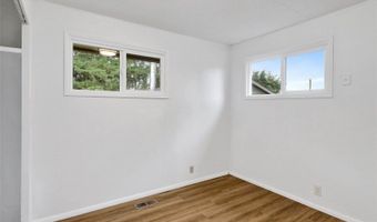 4516 Lincoln Rd, Blaine, WA 98230