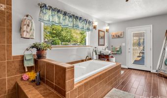 95 Pensacola Ave, Arden, NC 28704