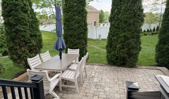 355 Woodside Ct, Batesville, IN 47006