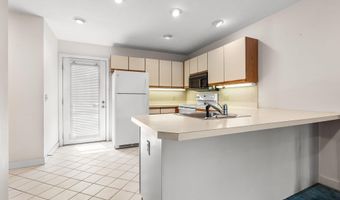 51 River Front Dr 3, Manchester, NH 03102