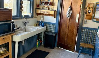 1609 Saint Clair River Dr, Algonac, MI 48001