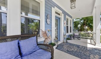 5216 POINT HARBOR Ln, Apollo Beach, FL 33572