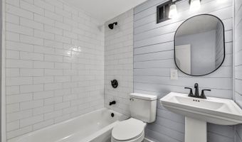 320 LAKEVIEW St 220, Orlando, FL 32804