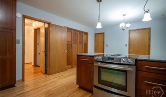 102 Chickadee Ct, Athens, GA 30605