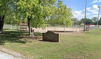 402 S Pine St, Arma, KS 66712