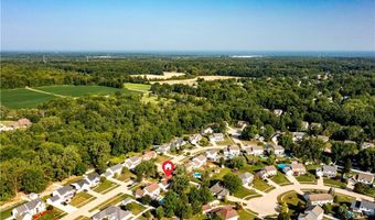 1050 Coopers Run, Amherst, OH 44001