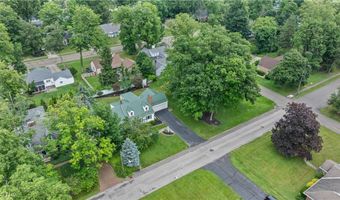 1119 Glenwood Dr, Alliance, OH 44601