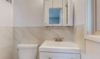 1701 Hoffman Dr NE, Albuquerque, NM 87110