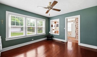 916 Audubon Pkwy, Audubon Park, KY 40213