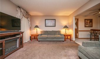 2211 Penny Ln, Austintown, OH 44515