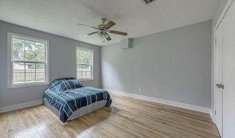 169 CENTER St N, Baldwin, FL 32234