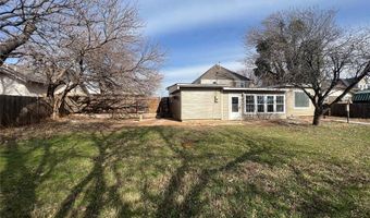 216 E Proctor Ave, Weatherford, OK 73096