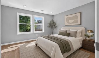 74 W 52ND St 2, Bayonne, NJ 07002