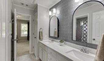 3313 Glen Devon Ln, Berkeley Lake, GA 30096