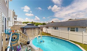 7 Notre Dame St, Central Falls, RI 02863