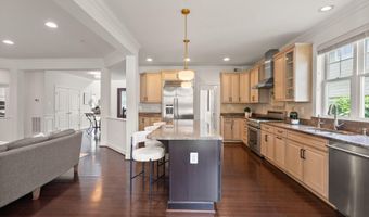 8701 BRADMOOR Dr, Bethesda, MD 20817