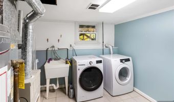 45 W Orchard St, Allendale, NJ 07401