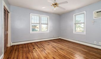 86 Sherwood St, Cranston, RI 02920