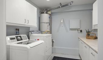 2142 Klamath Dr, Camarillo, CA 93010