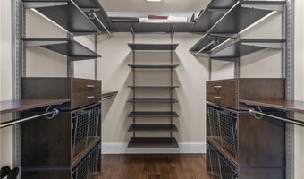 5 Lowndes St, Newport, RI 02840