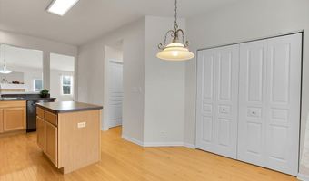 2801 Waterfront Ave, Algonquin, IL 60102