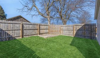 518 N 2nd St, Knoxville, IA 50138