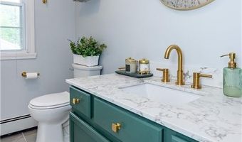 195 Oakland Beach Ave, Warwick, RI 02889