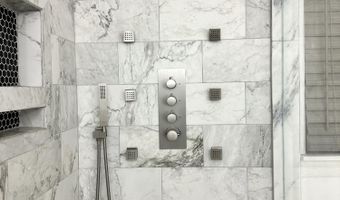 19 Center St, Barnegat, NJ 08005