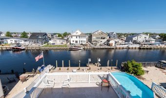 73 Carlyle Dr, Bayville, NJ 08721
