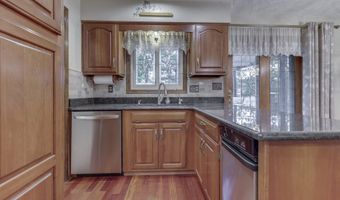 1640 Ridge Hill Ln, Indianapolis, IN 46217