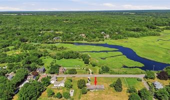 25 Westport Harbor Rd, Little Compton, RI 02837