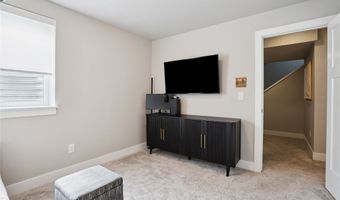 137 Wilder Ln, Ames, IA 50014