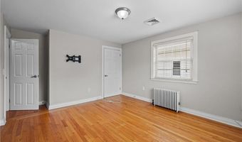 21 Delway Rd, East Providence, RI 02914