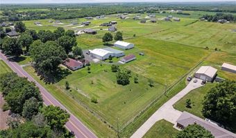 22617 155th St, Basehor, KS 66007