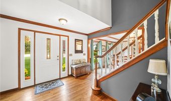 350 Aspen Ct, Aurora, OH 44202