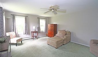 23 Sherman Ln, Middletown, RI 02842