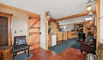 101 N Park Ave, Broadus, MT 59317