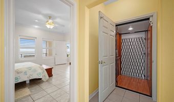 130 Bay Harbor Dr 4, Aransas Pass, TX 78336