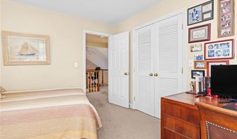 119 Corey Ln, Middletown, RI 02842