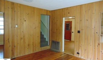 422 E Walnut St, Alma, MI 48801