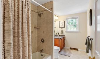 16 Patriots Rd, Acton, MA 01720