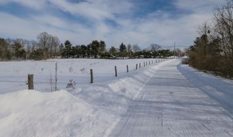 137 China Rd, Albion, ME 04910