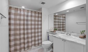 18800 NE 29th Ave 1022, Aventura, FL 33180