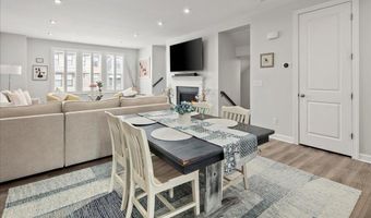 8125 BOCK FARM Pl, Alexandria, VA 22306