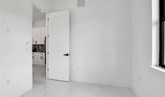 2221 Robert, Alva, FL 33920