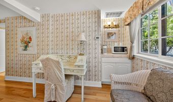 496 Beach St, Ashland, OR 97520